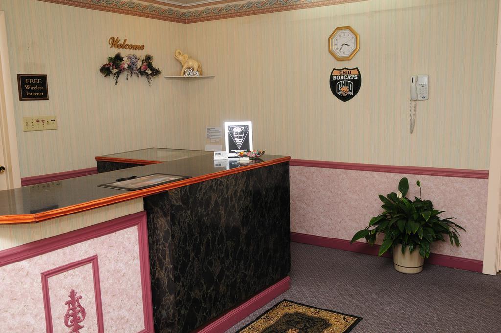Hometown Inn Атенс Екстер'єр фото